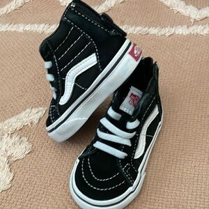 Vans Sk8-Hi Zip Shoe